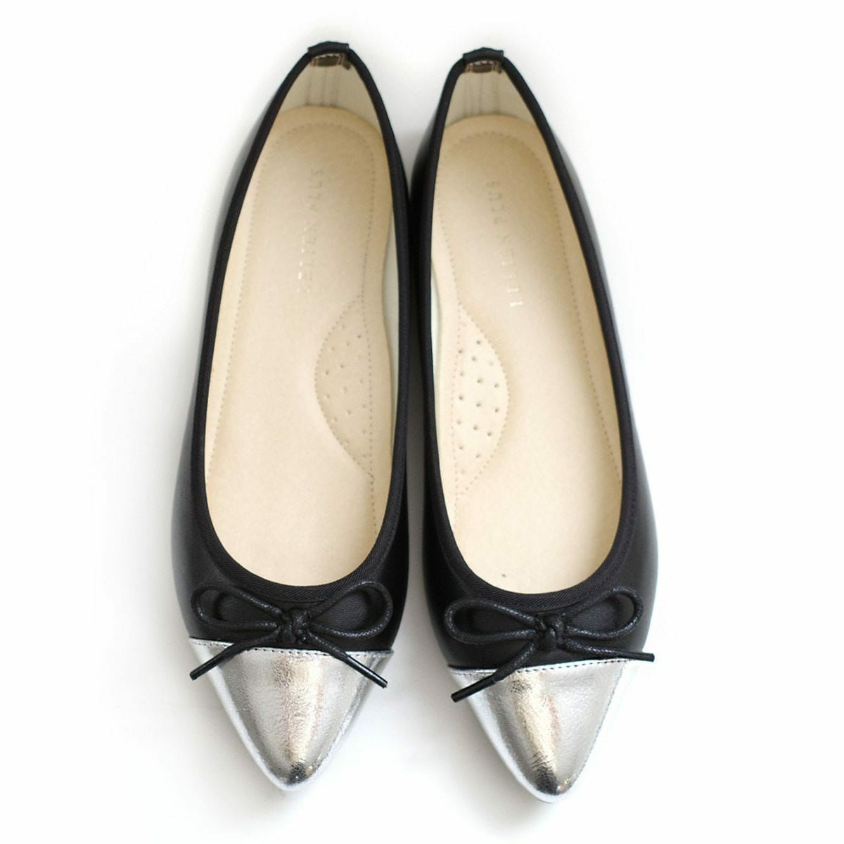 ブラック(スムース)×シルバー(PU)