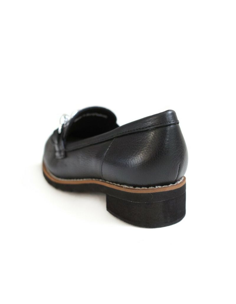 【人気商品】★チェーン飾り★可愛いローファー★★★（22-252） トッズ TOD'S XXW59C0EN90 SHA ローファー HOOK レディース