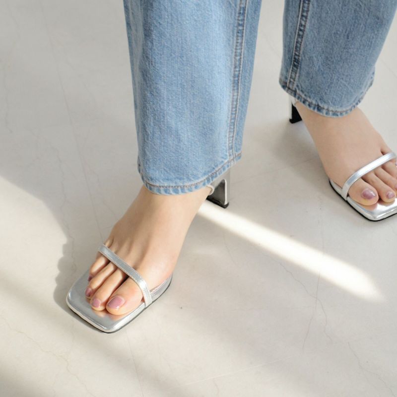 Tony Bianco◆Tash レザー サンダル スクエア オープン トゥ 5cm 希少】 TONY BIANCO TASH レザースクエアトゥサンダル 5cm 2色