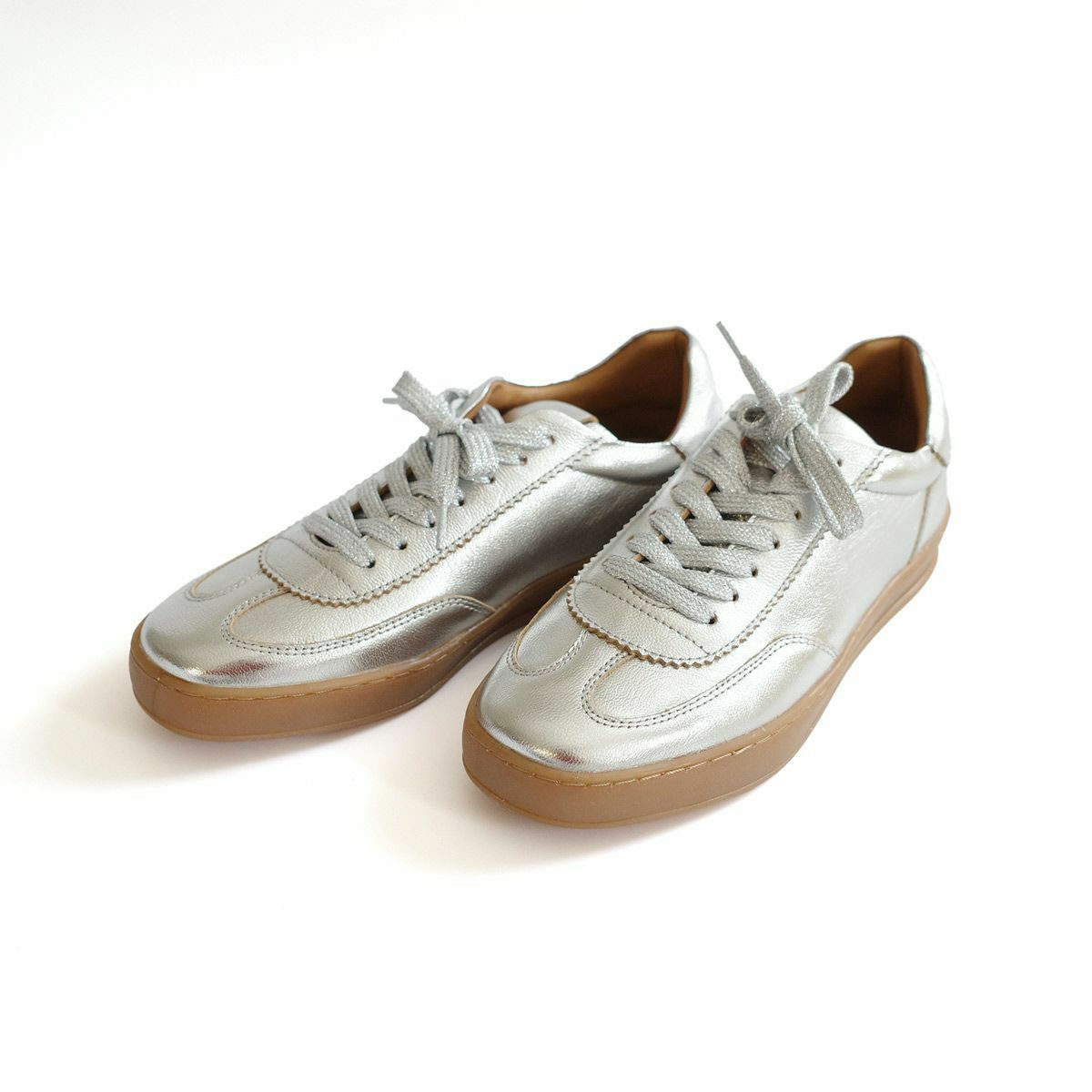 シルバー
