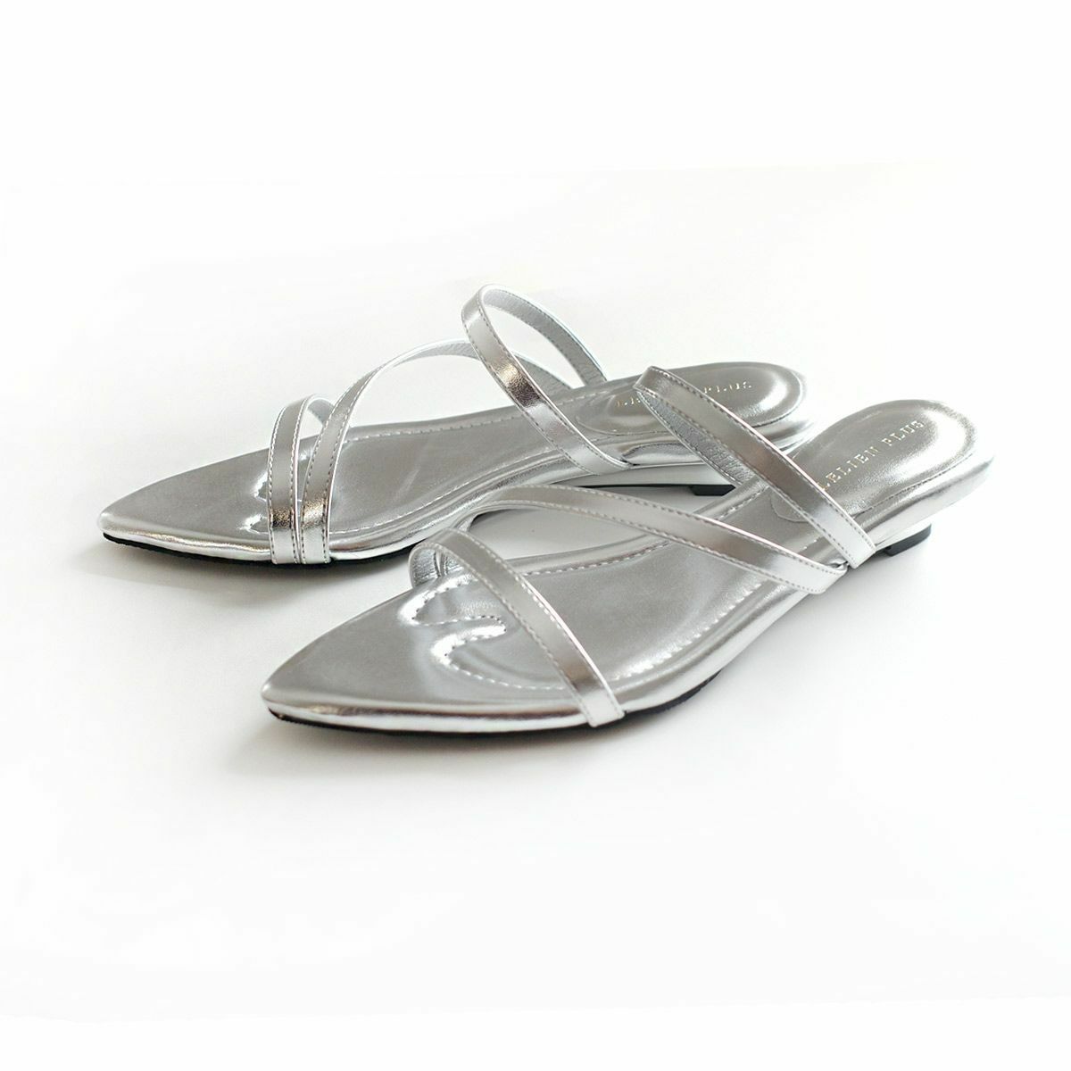 シルバー(メタリック)