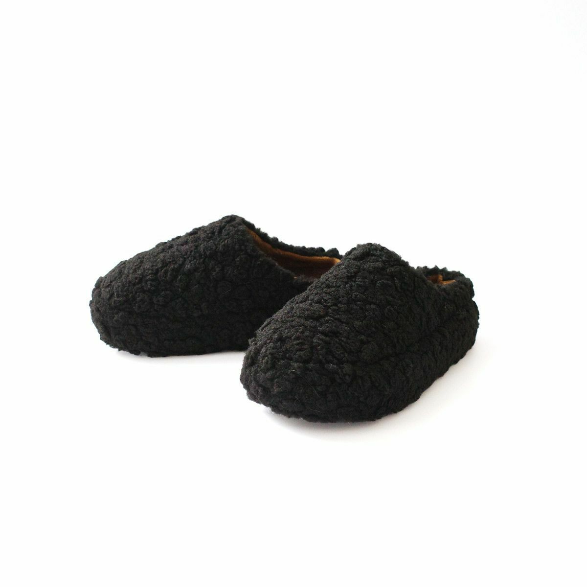 ブラック
