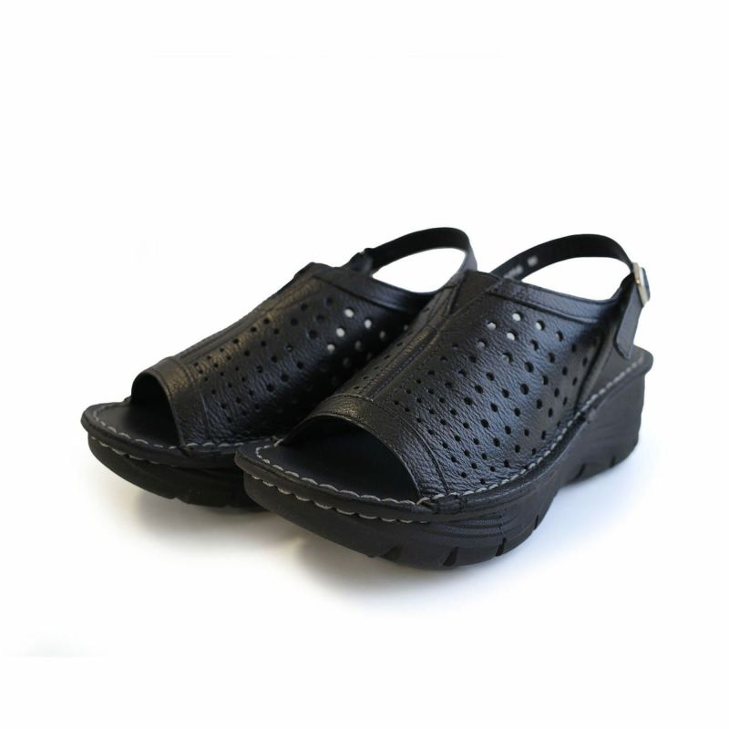 ブラック